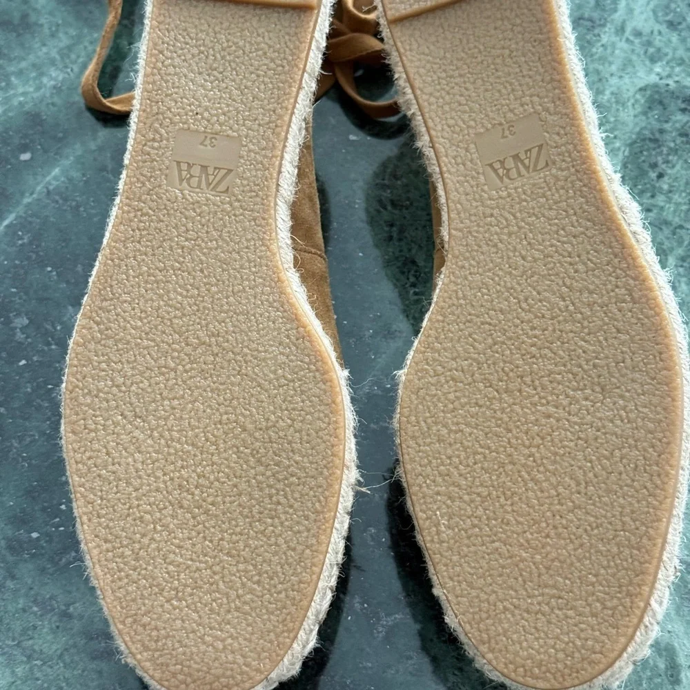 Zara NWOT Suede Lace-up Espadrilles